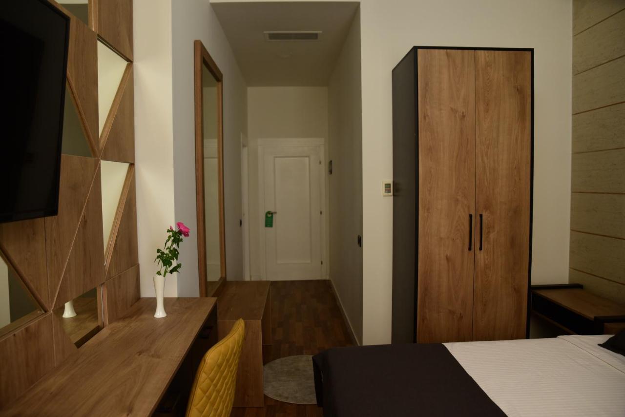 Hotel Comfort Tirana Eksteriør billede