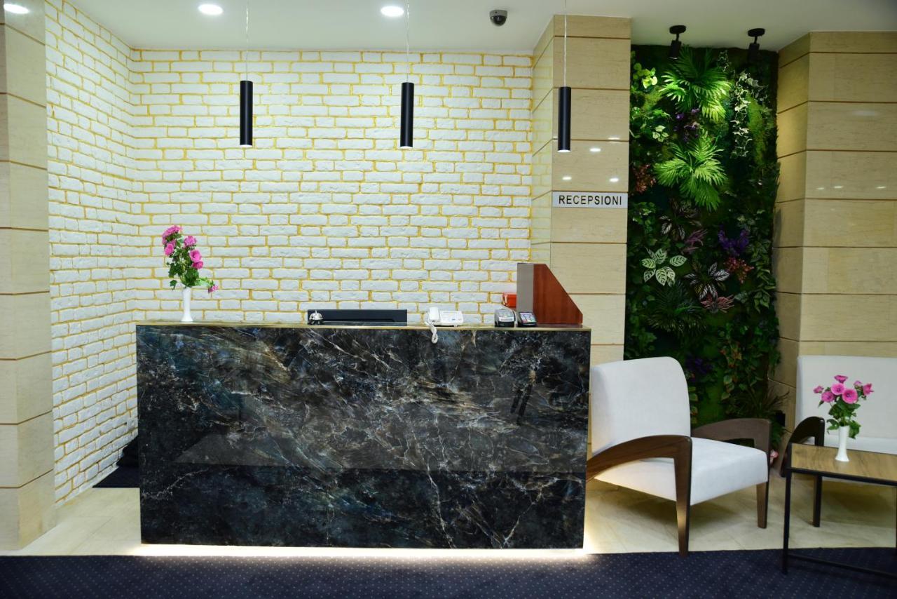 Hotel Comfort Tirana Eksteriør billede