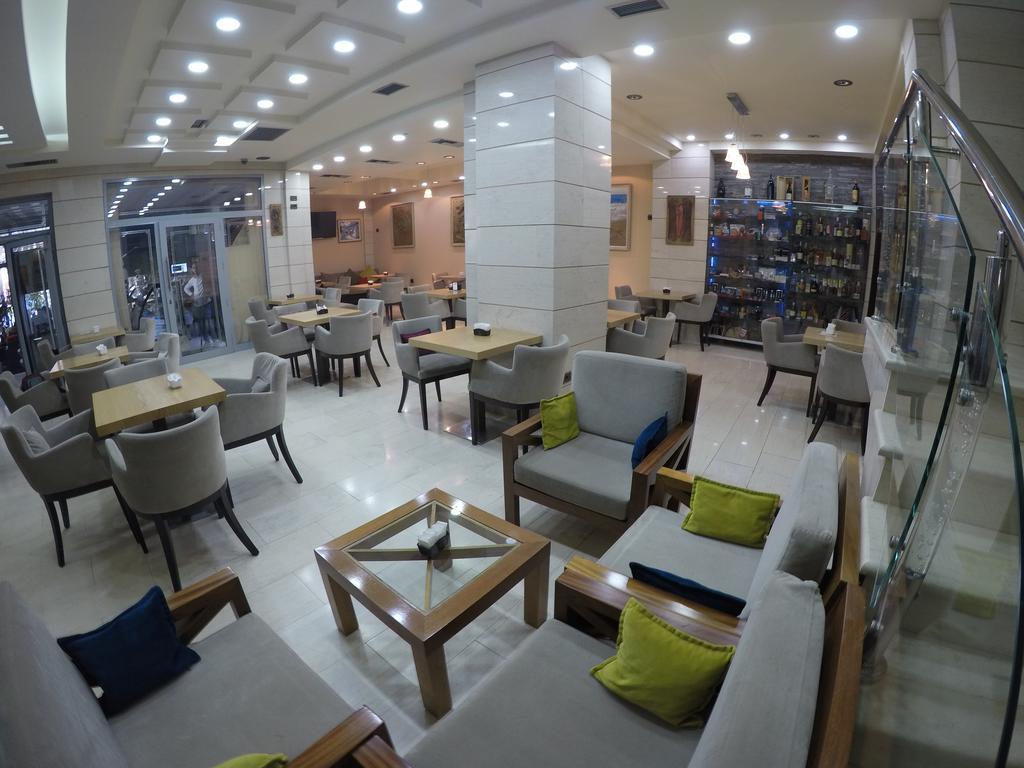 Hotel Comfort Tirana Eksteriør billede