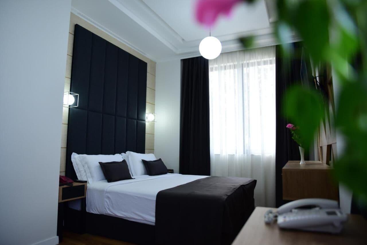 Hotel Comfort Tirana Eksteriør billede