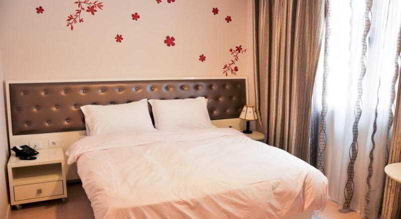 Hotel Comfort Tirana Eksteriør billede