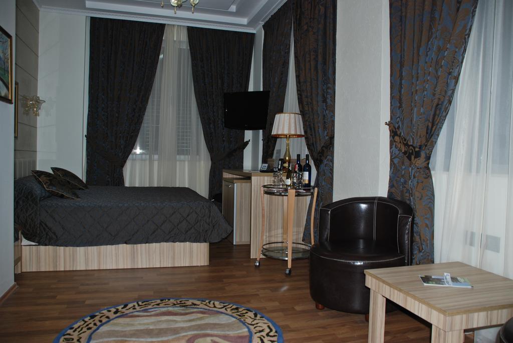 Hotel Comfort Tirana Eksteriør billede
