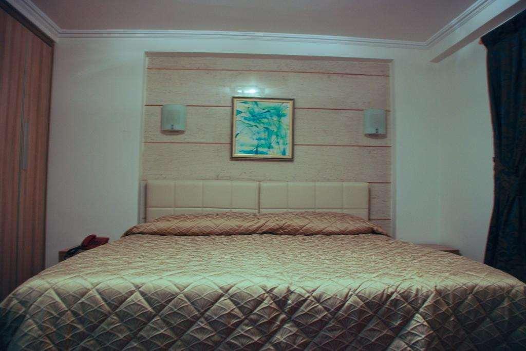 Hotel Comfort Tirana Værelse billede