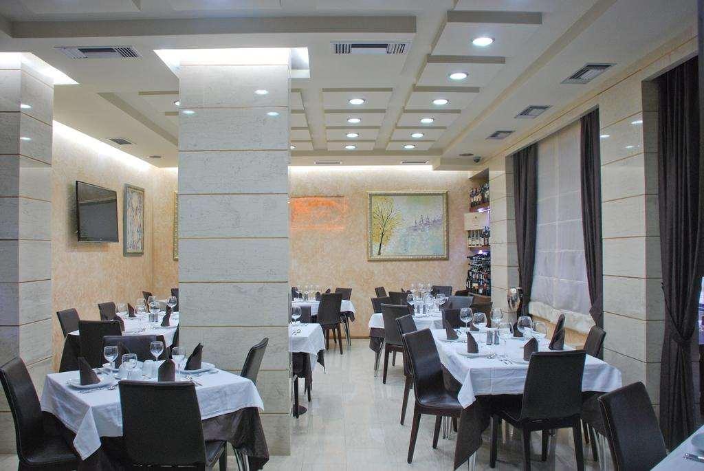 Hotel Comfort Tirana Restaurant billede